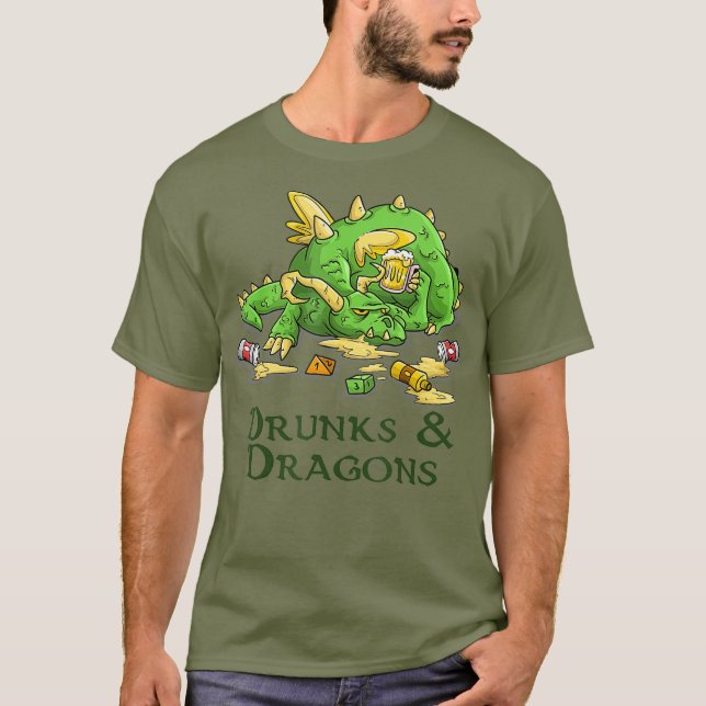Drunks and Dragons Funny DM Dice Beer Tabletop T Shirt (Framsida)