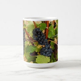 Druvor på vinet kaffemugg