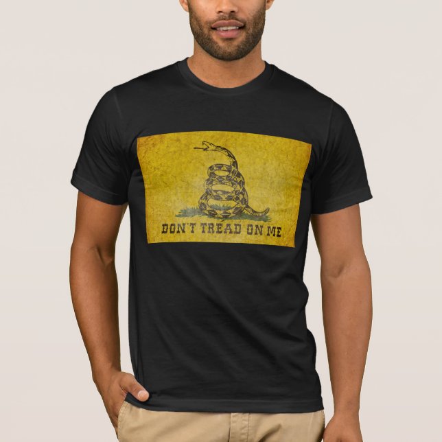 DTOM bleknad flagga Tee (Framsida)