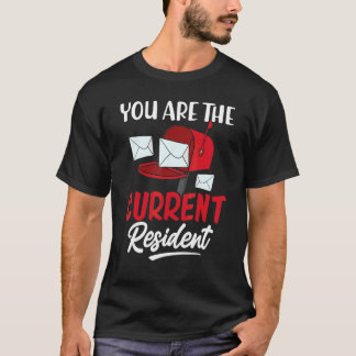 Du är det aktuella e-postnumret för postarbetare i t shirt