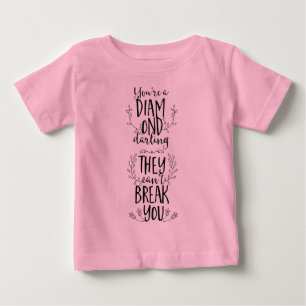 Du är en Diamond Darling. De kan inte knäcka dig. T Shirt
