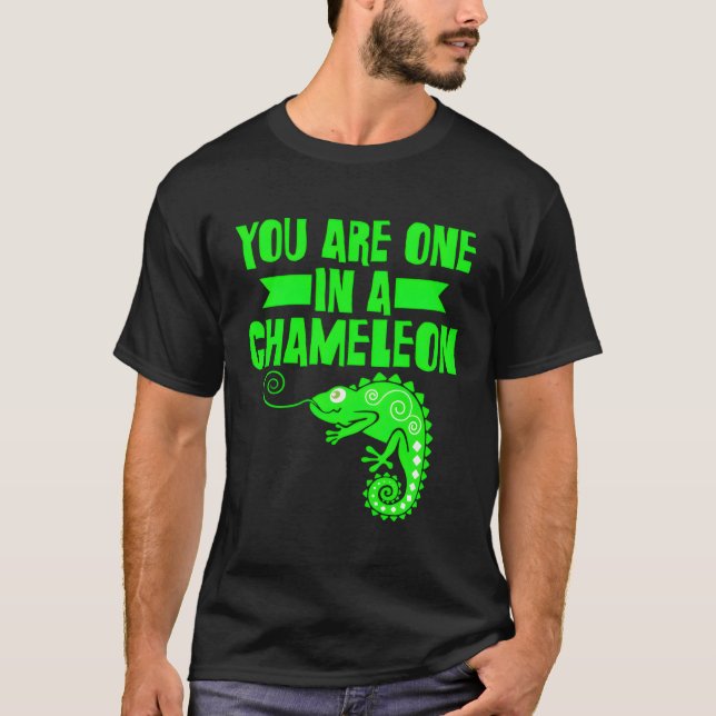 Du är en i en Chameleon Pun T Shirt (Framsida)