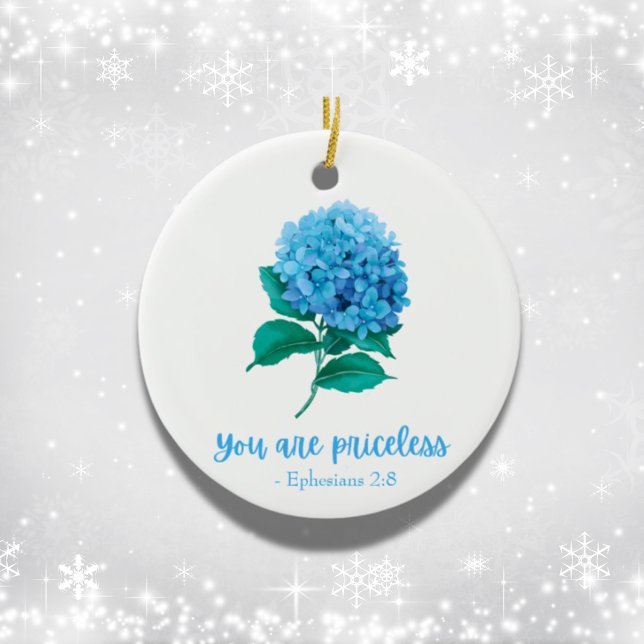 Du är en ovärderlig kristen Blommigt för skriptnin Julgransprydnad Keramik ( A beautiful ornament with a cherished Bible verse - perfect for adding faith and joy to your tree.)