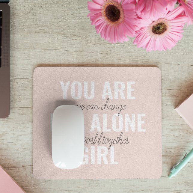 Du är inte Ensam Girl Positive Motivation Citate Musmatta (Skapare uppladdad)