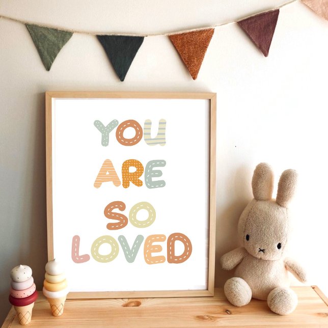 Du är så älskad Rainbow Baby Nursery Poster (Skapare uppladdad)