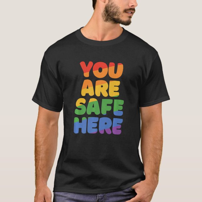 Du är Säker med mig Rainbow Pride Lgbtq Gay Trans T Shirt (Framsida)