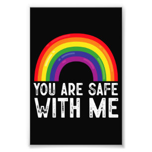 Du Är Trygg Med Mig LGBTQ Pride Månad Regnbåge Fototryck