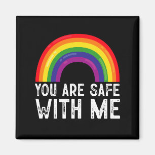 Du Är Trygg Med Mig LGBTQ Pride Month Månad Regnbå Magnet