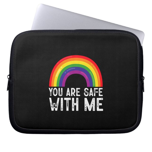 Du är trygg med mig LGBTQ Pride Month Rainbow  Laptop Fodral (Framsidan)