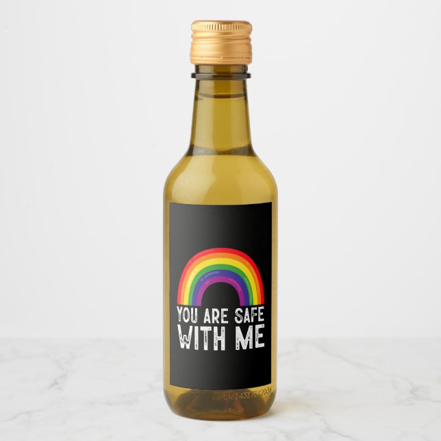 Du är trygg med mig LGBTQ Pride Month Rainbow  Vinetikett (Framsida)