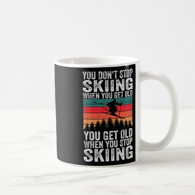 Du Bli Gammal När Du Slutar Ski - Vintersporter L Kaffemugg (Höger)