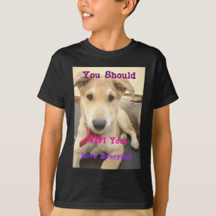 Du borde vinna Kärlek varje dag Tee Shirt