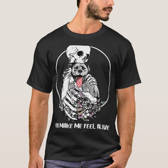 Du får mig att känna mig levande Skeleton Hug Pitb T Shirt (Framsida)