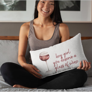 Du förtjänar ett glas Vin-citat Prydnadskudde