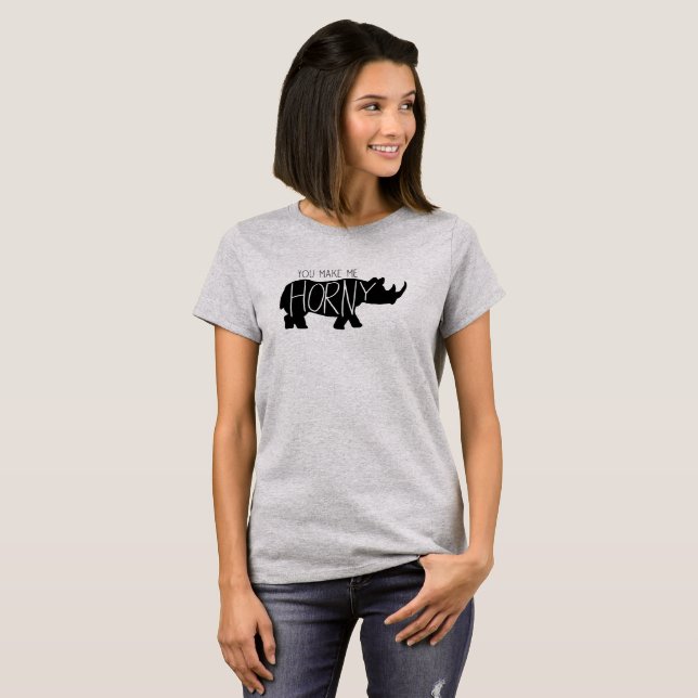 Du gör mig Horny Rhino T-shirt (Hel framsida)