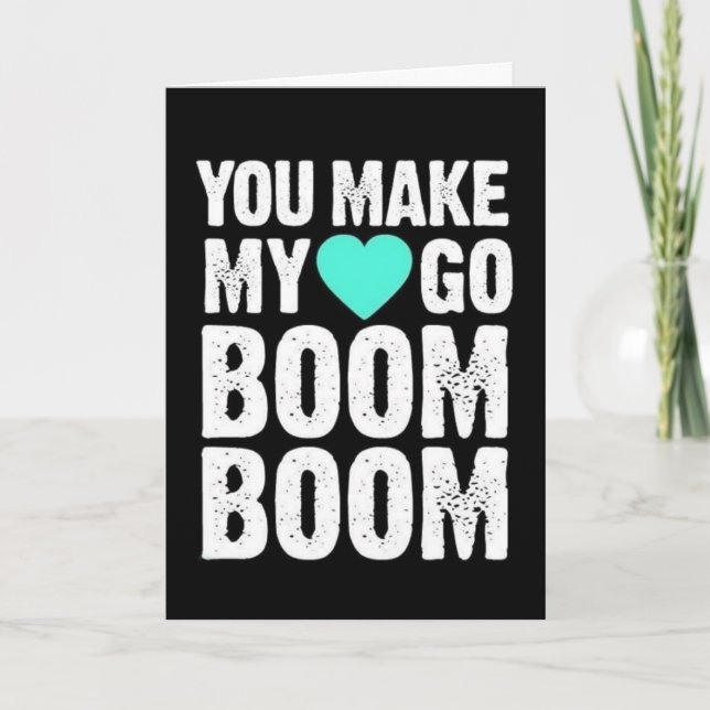 DU GÖR **MIN HEART GO BOOM** ANNIVERSARY KORT (Framsida)