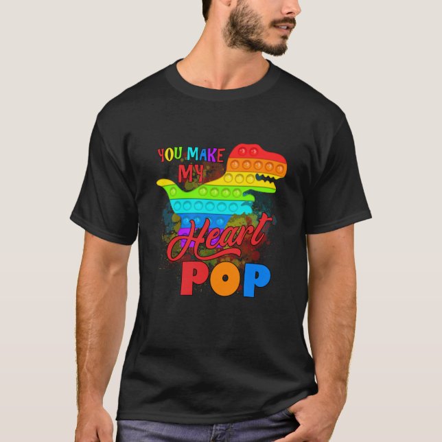 Du gör mitt hjärt-pop-dinosaur-skepp. t shirt (Framsida)