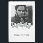 Du har det här, Medium, Vit kalender<br><div class="desc">En modern monokrom typografisk kalender med olika inspirerande citat för varje månad.</div>