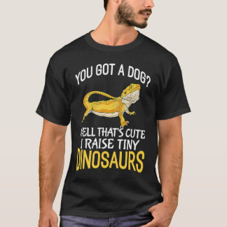 Du har en Hund i Raise Tiny Dinosaurs Bearded Drag T Shirt