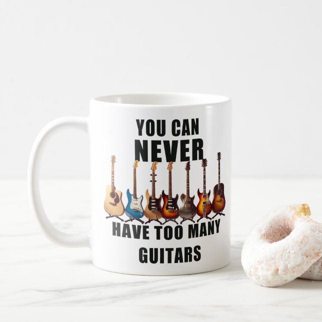 Du kan aldrig ha för många gitarrer kaffemugg (Med munk)