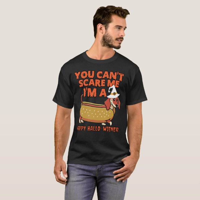 DU KAN INTE SKRÄMMA MIG, JAG ÄR EN LYCKLIG HALLOWI T SHIRT (Hel framsida)