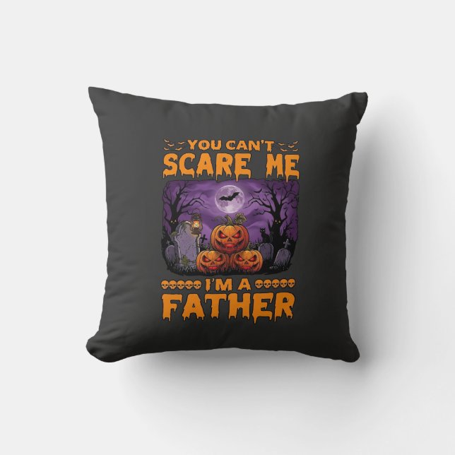 Du kan skrämma mig pappa Halloween-pumpor kyrkogår Kudde (Framsida)