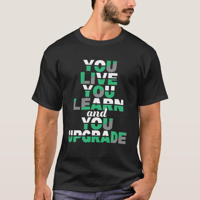 Du lever och lär dig och uppgraderar - skilsmässa  t shirt (Framsida)