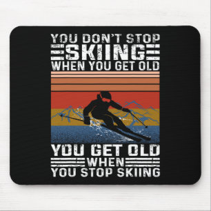Du Slutar Inte Ski När Du Blir Gammal Rolig Skiin Musmatta