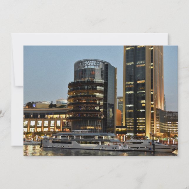 Dubai-arkitektur nattetid (Framsida)