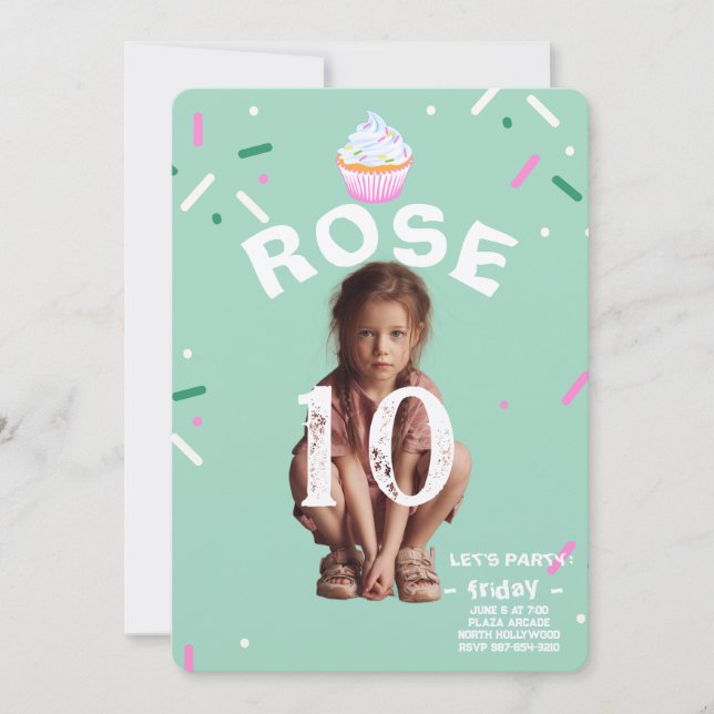 Dubbelsiffrig firande kalas inbjudningar (Framsida)