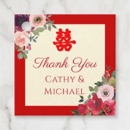 Dubbla av rödträdgårdsblommor i bröllop gåvor etiketter