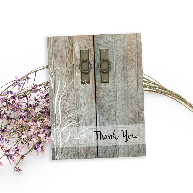 Dubbla Barn Doors Landsbyggsbröllop Tack Vykort (Show your gratitude after your rustic farm or barn wedding theme with this charming thank you note.)