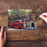 Dubbla decker Red buss | Väster End London Kensing Pussel<br><div class="desc">Ett rött dubbla-decker buss i Väster End Area - gammal röd buss-symbol för London,  Storbritannien,  Europa</div>