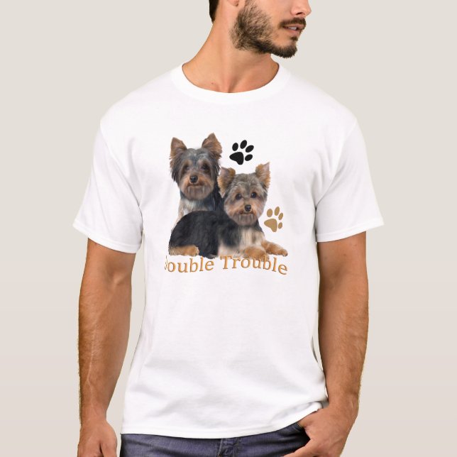 Dubbla för den Yorkshire terrieren besvärar dräkt Tee Shirt (Framsida)