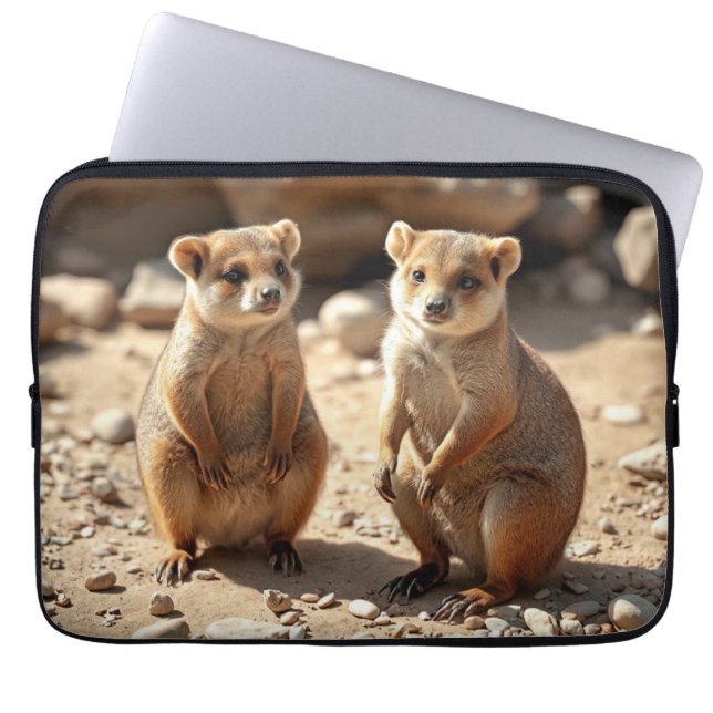 "Dubbla the Cuteness: Aussie Quokka Twillingars" Laptop Fodral (Framsidan)