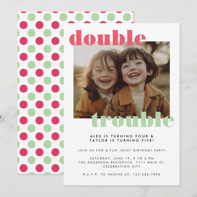 Dubbla Trouble Joint Kids Photo Födelsedagsfest Inbjudningar (Fram/baksida)