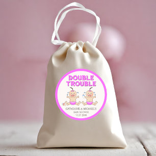 Dubbla Trouble Twin Girls Baby Shower Runt Klistermärke