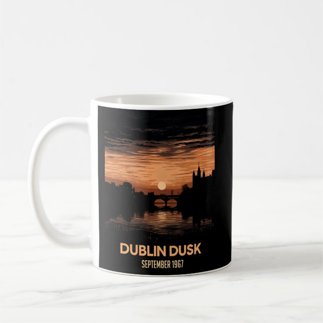 Dublin Dusk: Captivating Twilight Scenes Kaffemugg (Vänster)