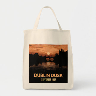 Dublin Dusk: Captivating Twilight Scenes Tygkasse