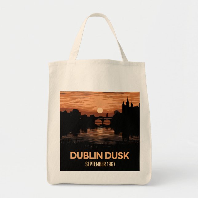 Dublin Dusk: Captivating Twilight Scenes Tygkasse (Framsidan)