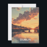 Dublin Vykort<br><div class="desc">Ett vykort från Liffey River i Dublin vid solnedgången, med varmt ljus som reflekterar från vatten och historiska broar som glöder i kvällsglöden.</div>