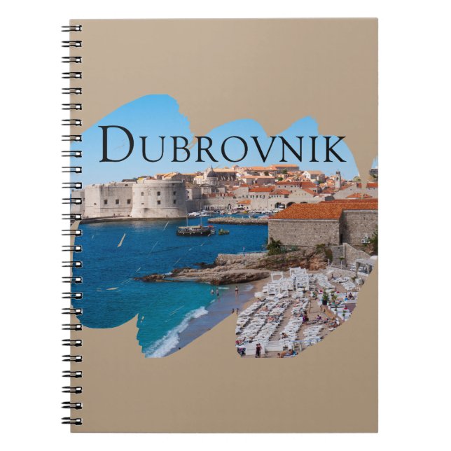 Dubrovnik: Vy över Beach och gammal stad Anteckningsbok Med Spiral (Framsidan)