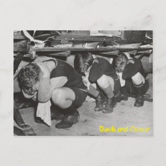 Duck and Cover- vykort