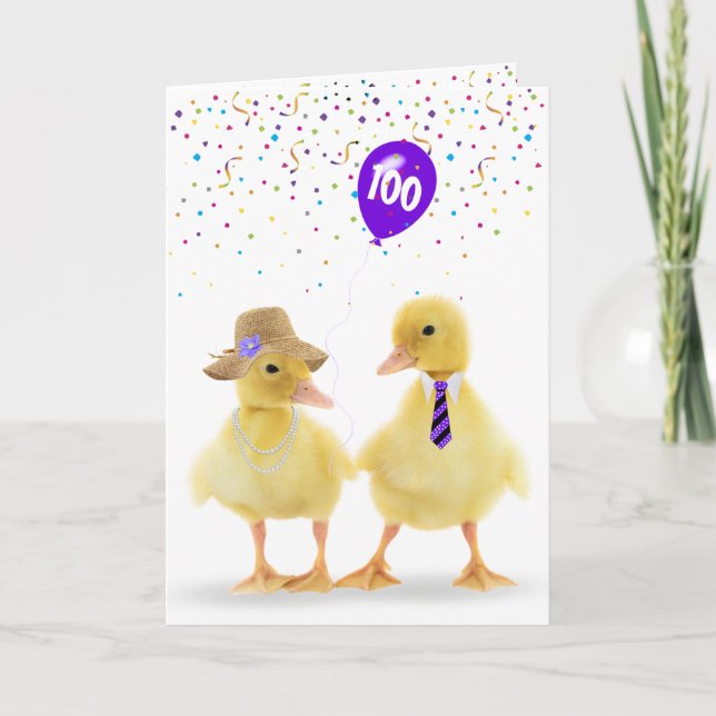 Duckande par med 100:e födelsedag kort (Framsida)