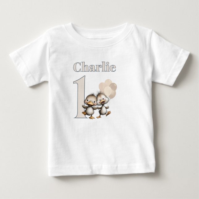 Ducklings Dancing 1st Birthday Celebrations! T Shirt (Framsida)