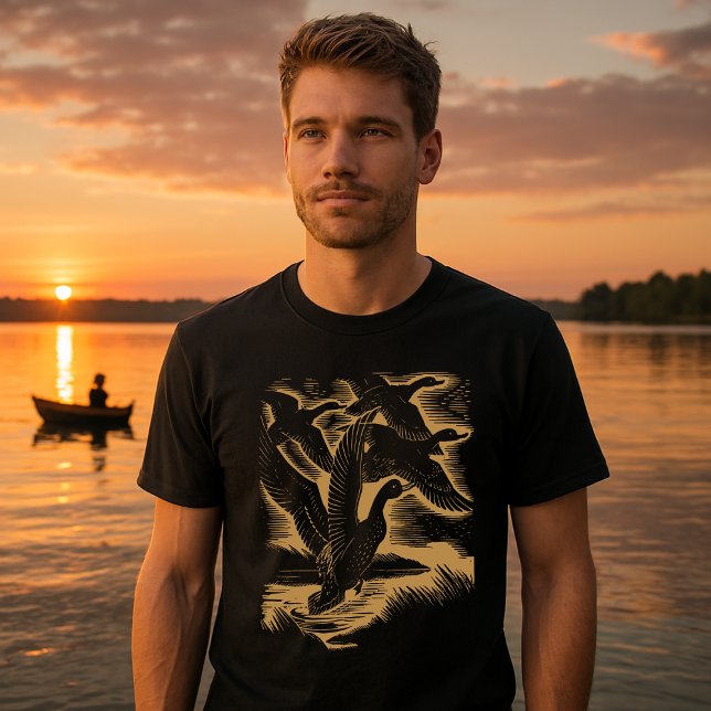 Ducks In Flight Vintage Art Deco  T Shirt (Skapare uppladdad)