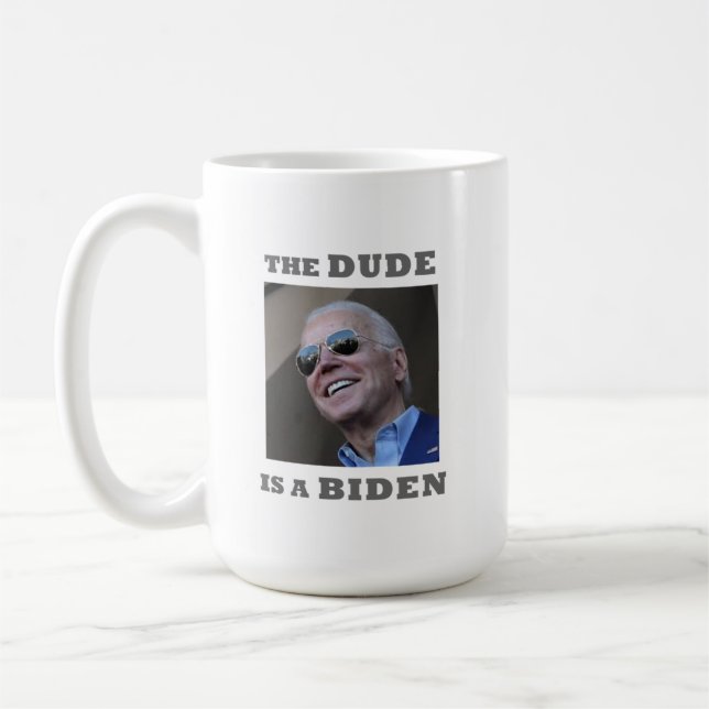DUDE ÄR EN BIDEN Mugg (Vänster)