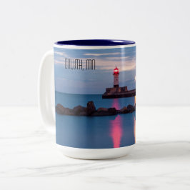 Duluth Lighthouse vid Sunrise Two-Tone Mugg