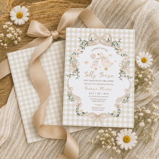 Dumma gåsens beige båge gingham neutral baby showe inbjudningar (Skapare uppladdad)