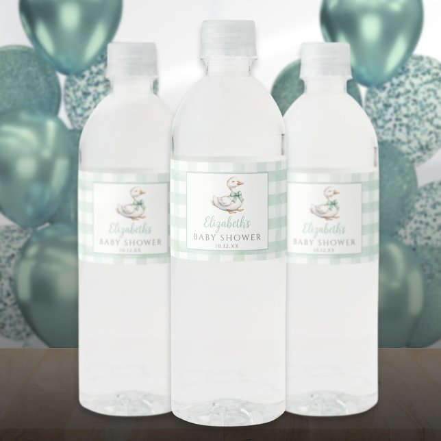 Dumma lilla gåsrandig babyfirande vattenflaskor etikett (Silly Little Goose Gingham Baby Shower Water Bottle Label)